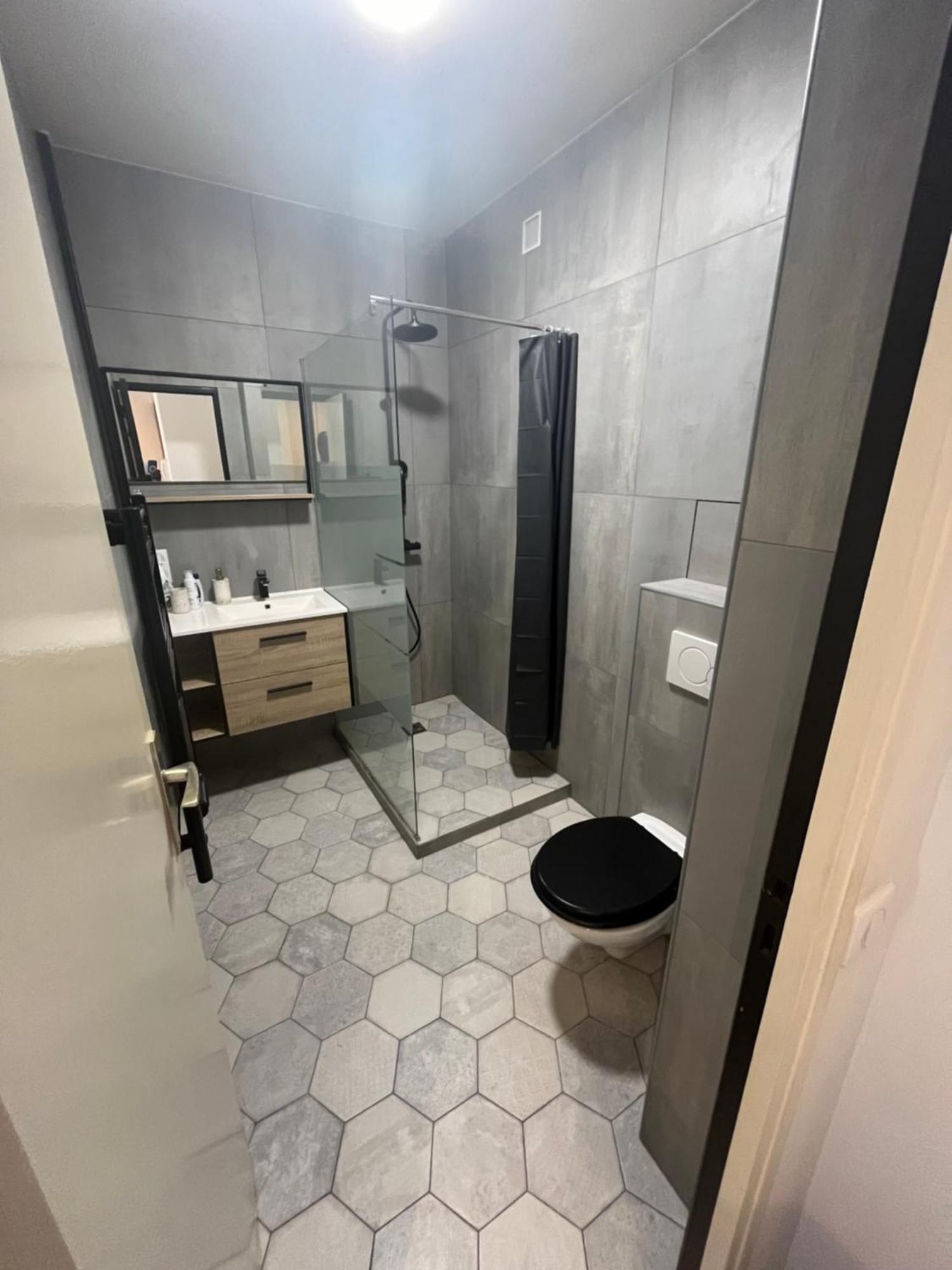 Апартаменты Le Borrigo Pick Up Airport Ментона Экстерьер фото